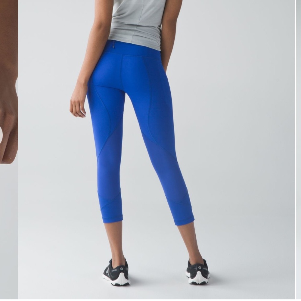 Lululemon Pace Rival Crop in Harbor Blue size 8